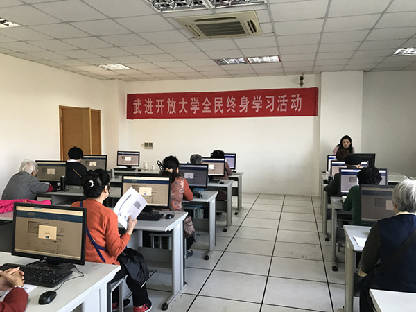 5课堂全景.JPG