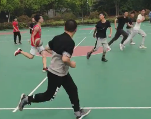友谊赛现场.png
