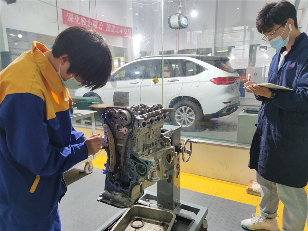 汽车技术赛项1.jpg