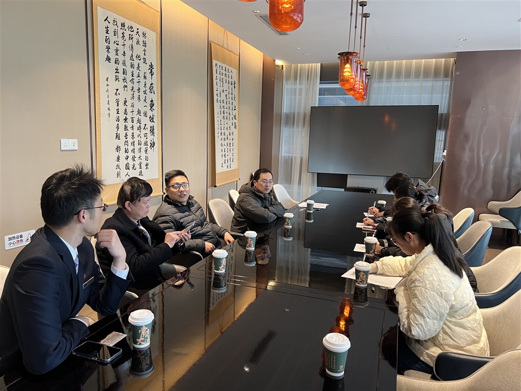 1文璞酒店座谈会.JPG