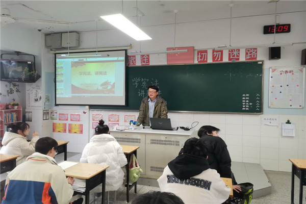 讲座.jpg