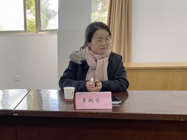 专题讲座1.jpg