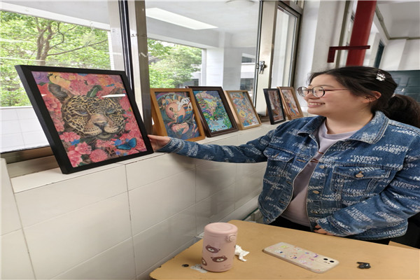 绘画作品展览_副本.jpg