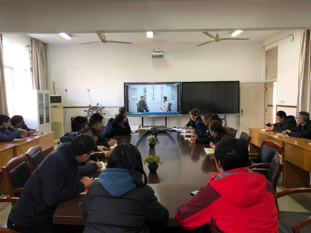 主题党日活动全景2.JPG