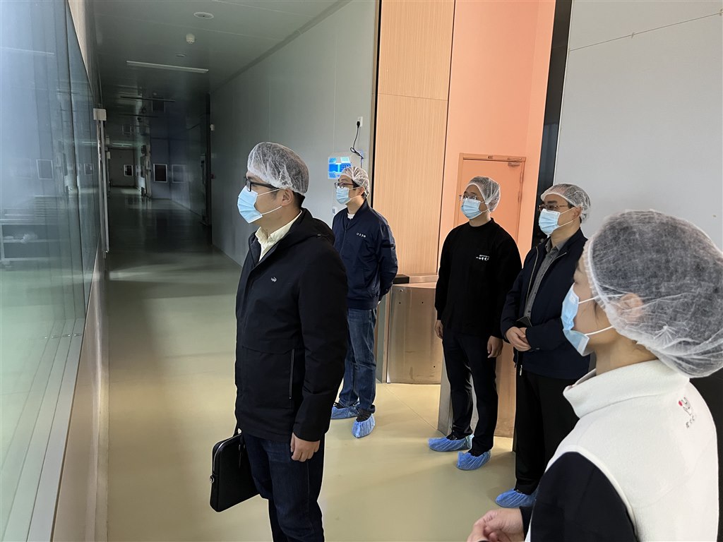4走访企业之参观生产车间.JPG