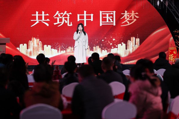 4、我校志愿者独唱表演_副本.jpg