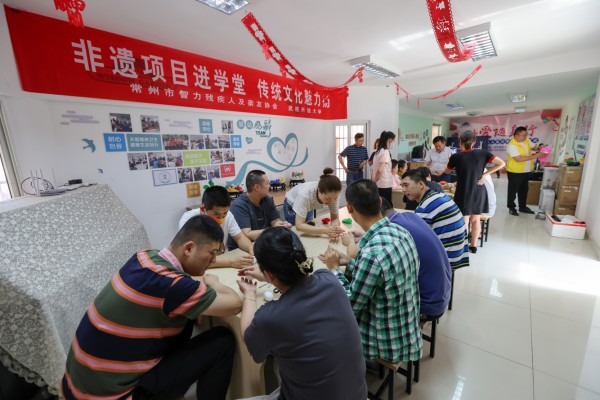 1钟楼益智园活动场景_副本.jpg