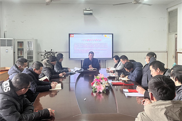 主题党日活动杨志豪领学_副本.jpg