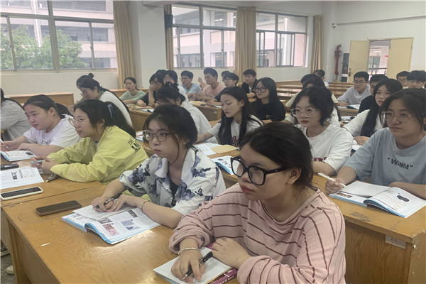 0913周非讲座2.jpg