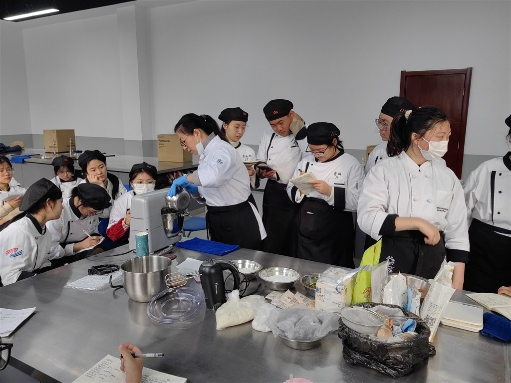 授课现场2.JPG
