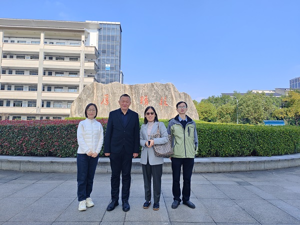 合影留念.jpg
