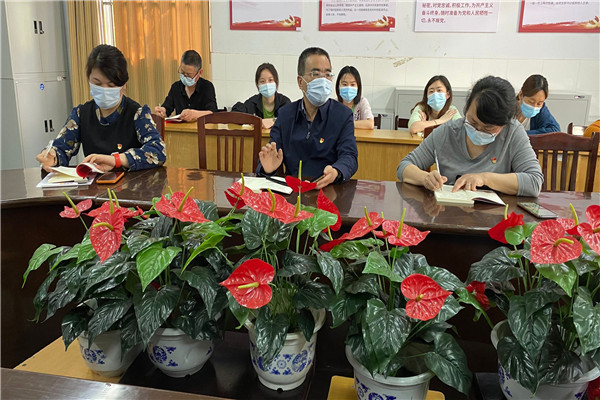吴书记讲话1.jpg