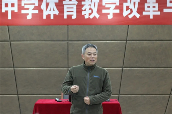 梁廷方_副本.jpg