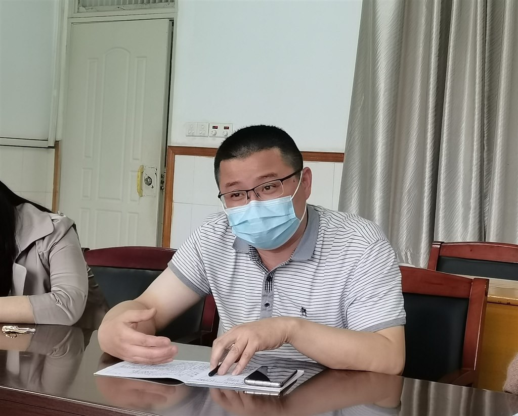 教师代表发言3.jpg