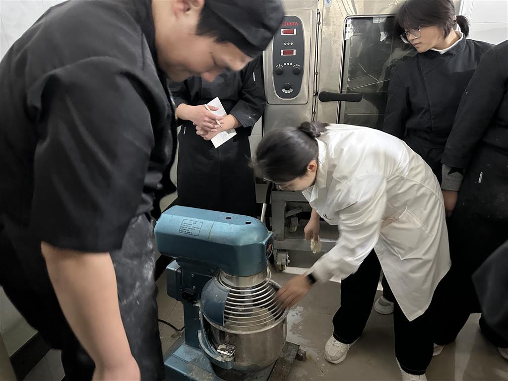 授课现场1.png