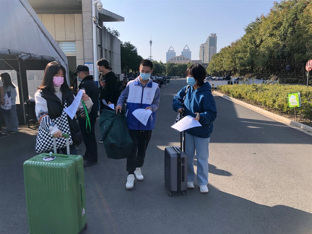 汽车学院业余党校学员杨佳烨IMG_0024.JPG