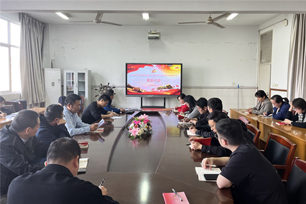 主题党日活动全景3_副本.jpg