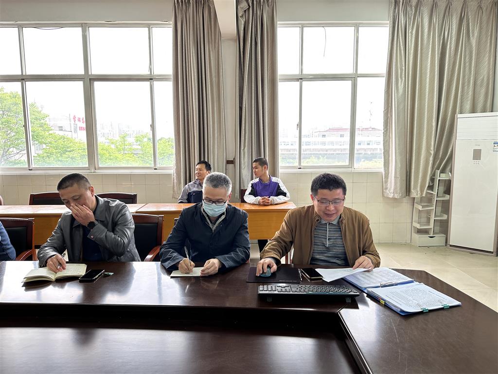 主题党日杨志豪领学.png
