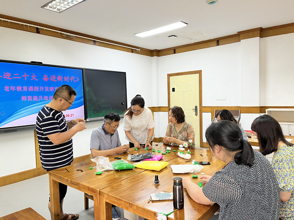 认真学习.JPG