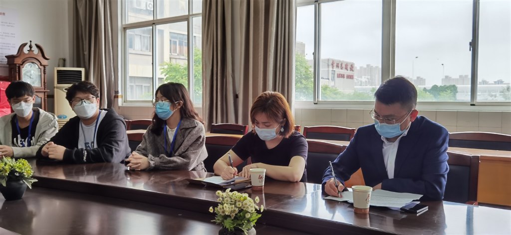调研座谈会现场2.jpg