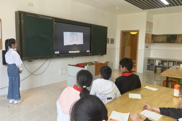 学生分享科创小创意.jpg