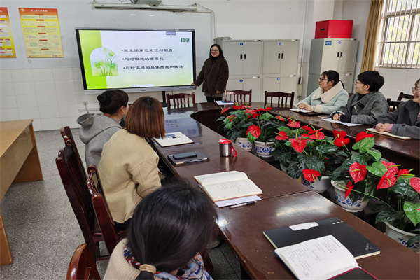 莫舒棋老师讲座2.jpg