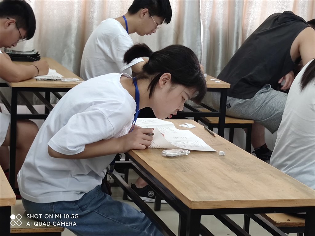 专注答题_副本.jpg