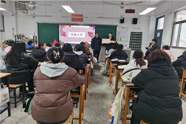 2颁发证书.jpg