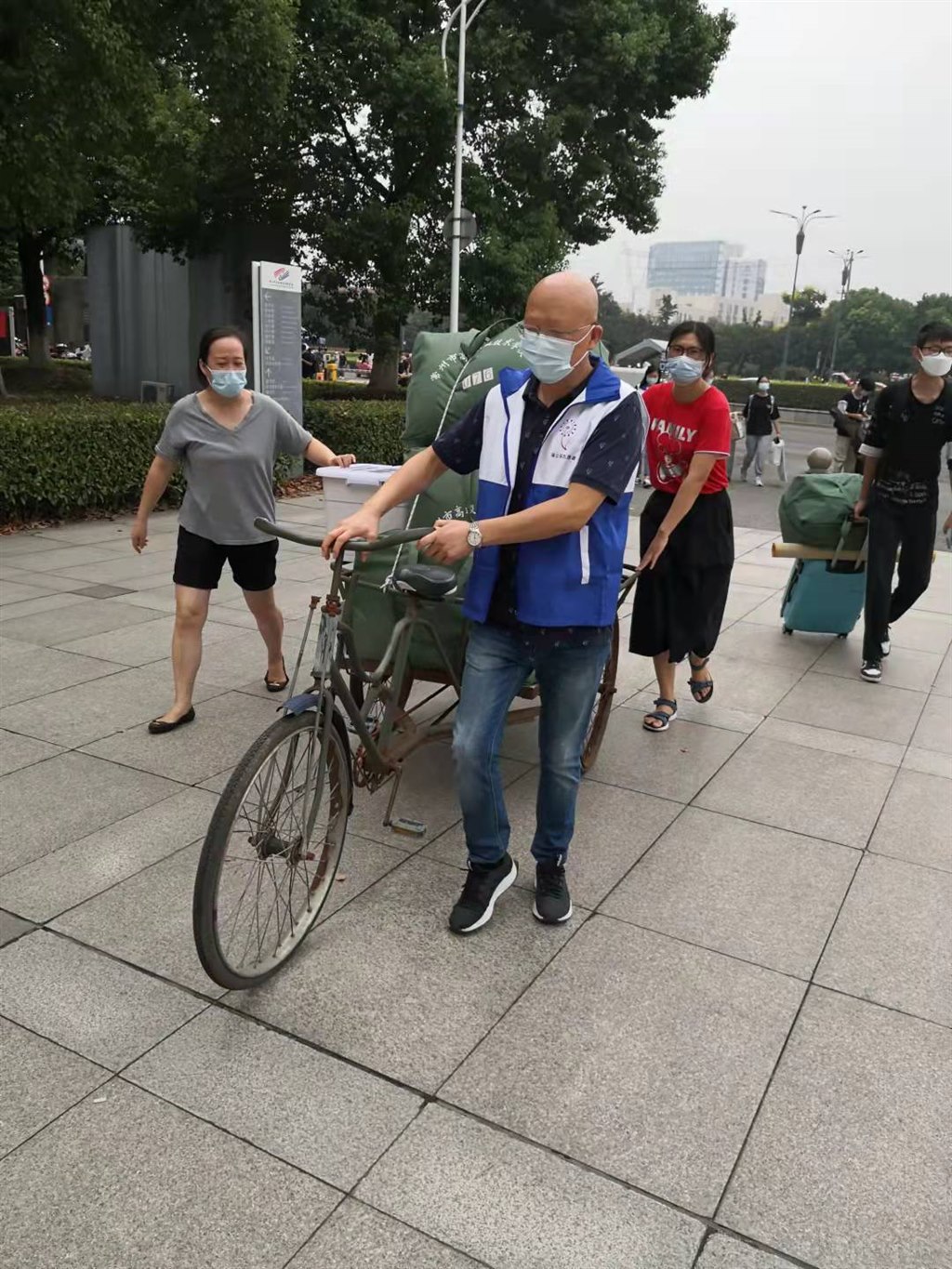 志愿服务2.jpg