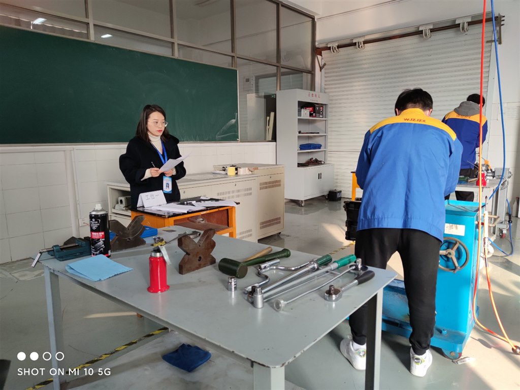 严格考评.jpg