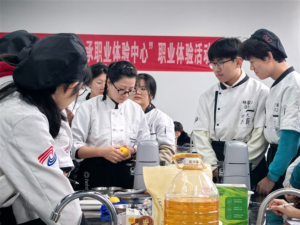 授课现场1.jpg