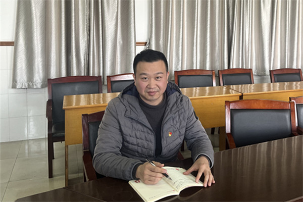 支委会张青发言_副本.jpg