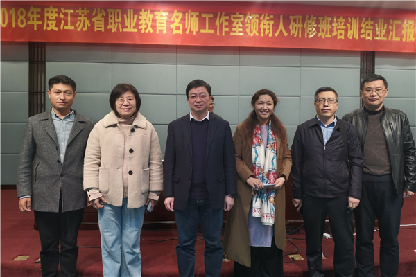 第8小组与曹鸿桦合影_副本.jpg