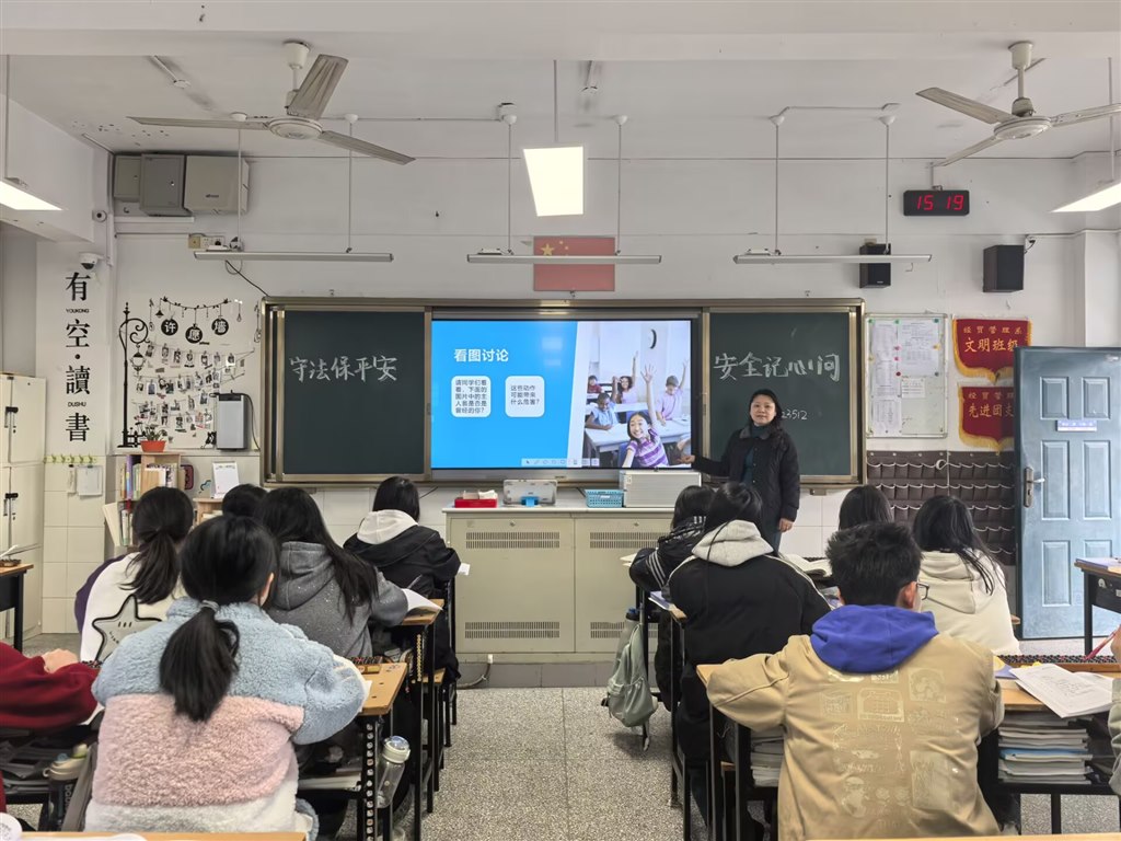 活动现场1.jpg