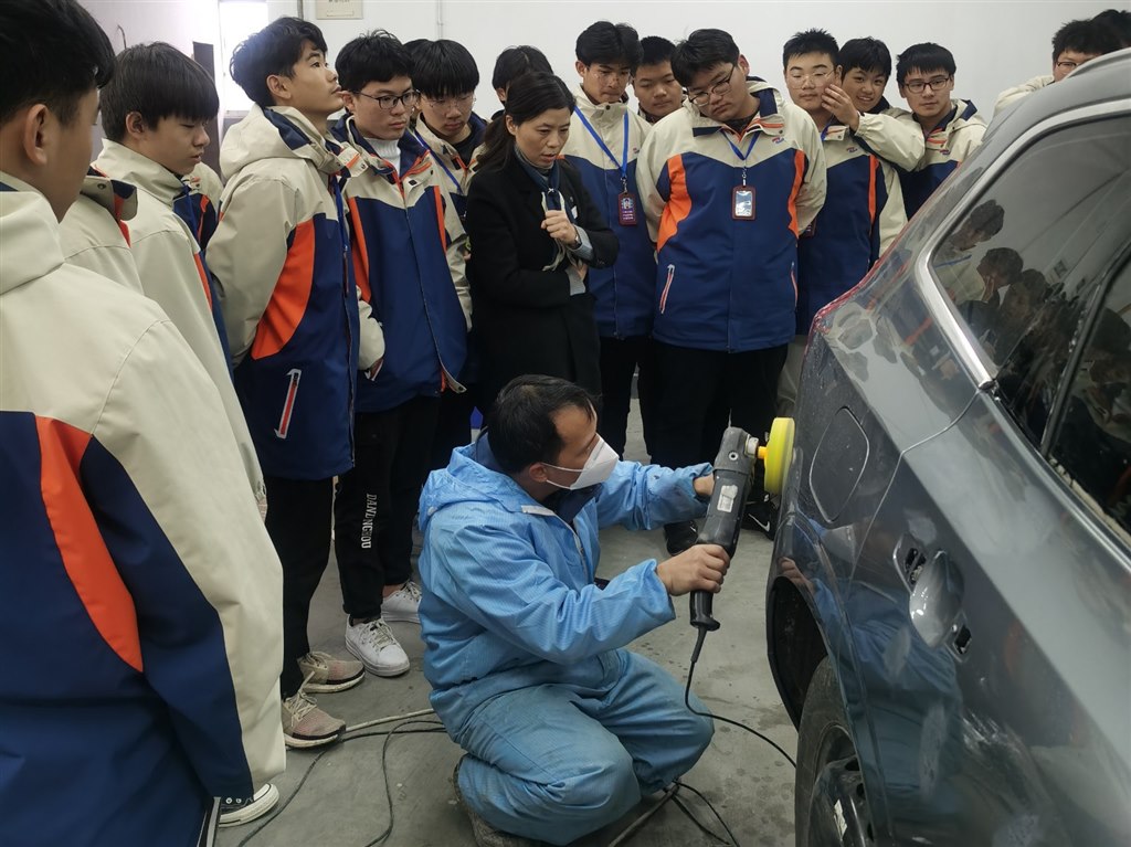 ED]QM891CHU)8N{5RE`WFYA2.jpg