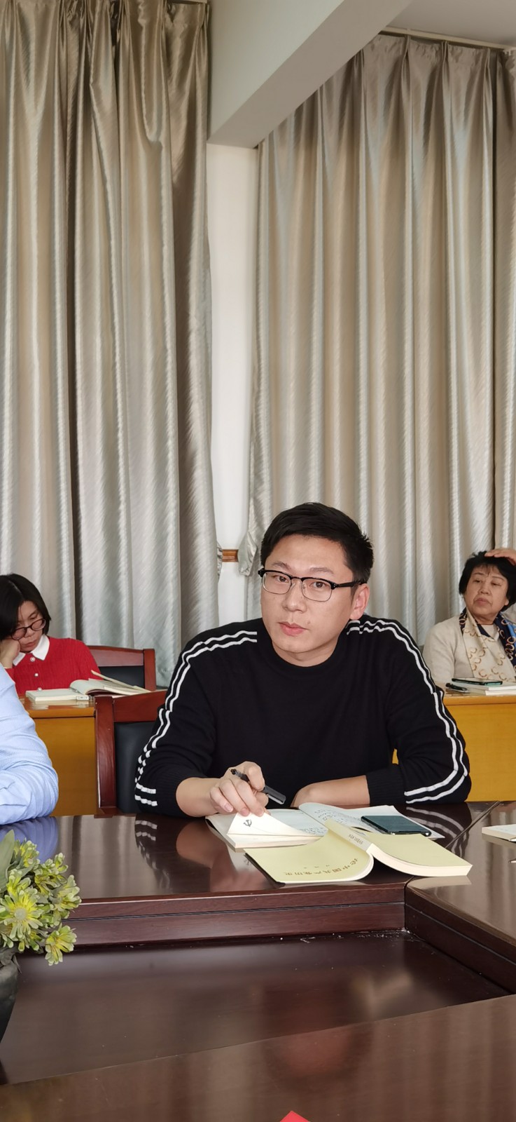 党员代表发表意见2.jpg