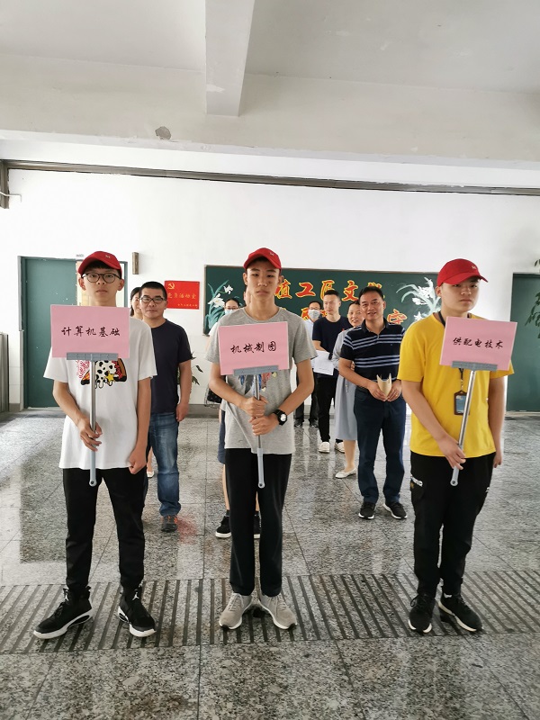 02.jpg