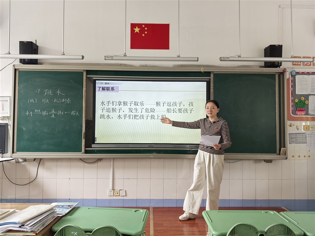 0ab6a5019b4f92d7e14d36db567b539.jpg 0ab6a5019b4f92d7e14d36db567b539.jpg