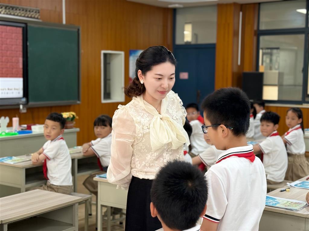 会场一：丁倩 (2).png