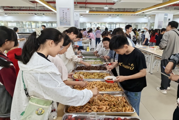 2E88C6D48A4818447BF7779C617F9250_副本.jpg
