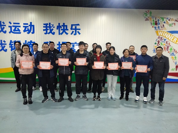 3 全体教练员合影.jpg