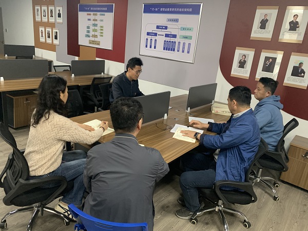 第四党小组组织生活会.jpg