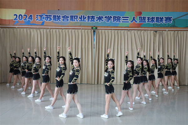 8啦啦队-9_副本.jpg