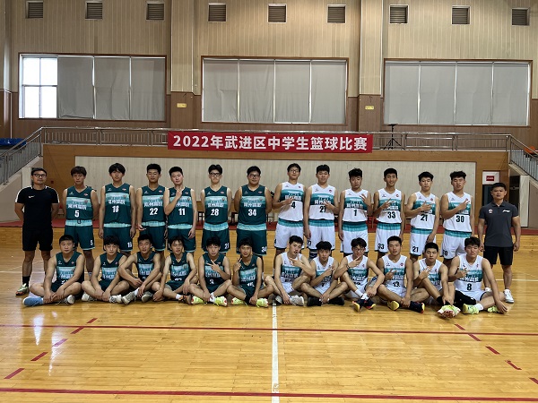 愉快合影.jpg