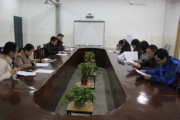 机械系座谈会现场.JPG