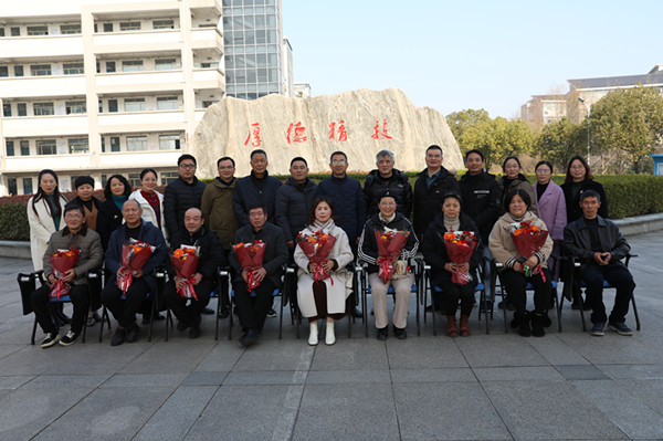 合影留念.jpg