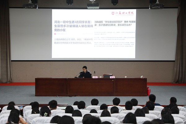 M04A7799.jpg