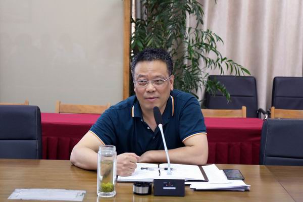 02、副校长贺洪庆讲话.jpg