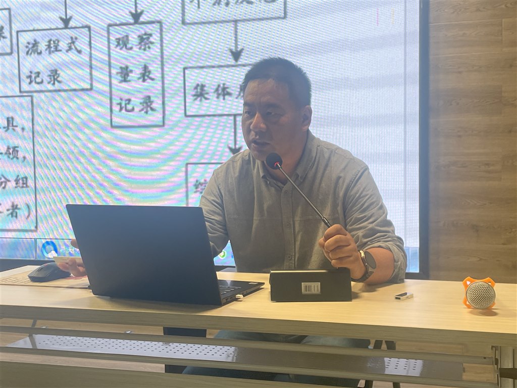 1.藏博士阐述具体任务.JPG