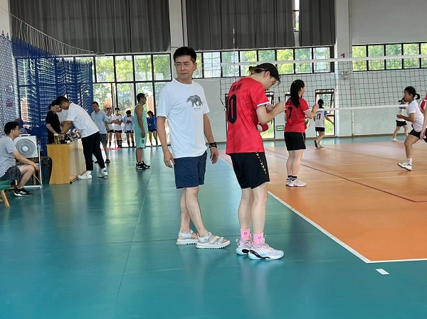 现场指导.jpg